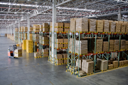 >Warehouse & Distribution